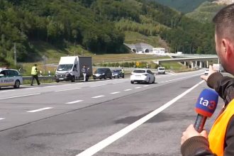 Navigacia ma sem poslala Na uzavretom zjazde z Visnoveho natocila ta3 za 15 minut az 10 aut zakaz ignorovali