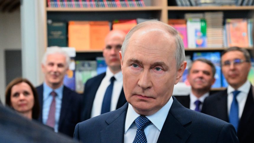 Putinova navsteva priniesla uzavery aj prekazky Miestni si utyhovali z opravanych ciest a cien benzinu