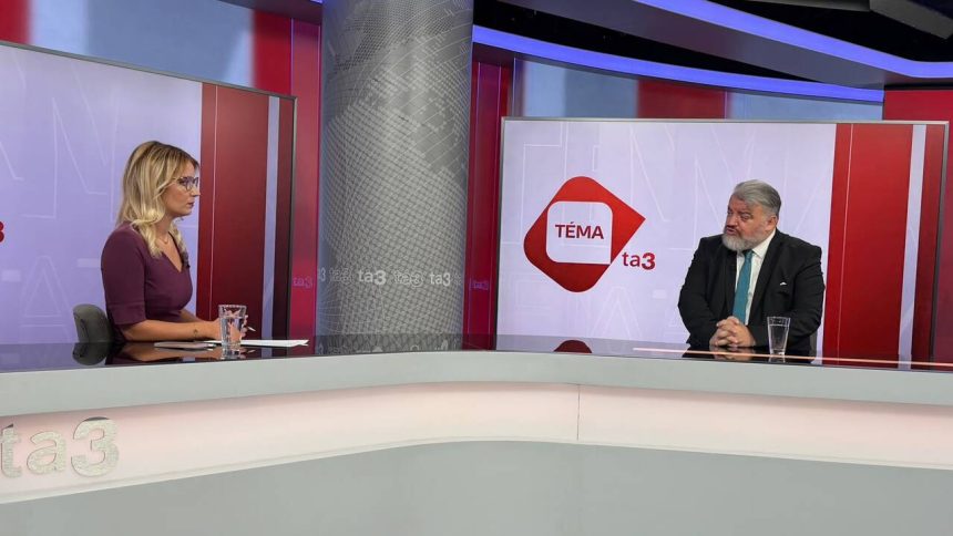 Rusko vojnaboli Ukrajinu vsak nici tvrdi Chmelar Varuje ze eskalacia moze Europu zatiahnu do sirsieho konfliktu