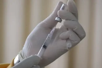 Chrípková sezóna sa rozbieha, ambulancie hlásia prvých pacientov. Kedy sa dať zaočkovať?