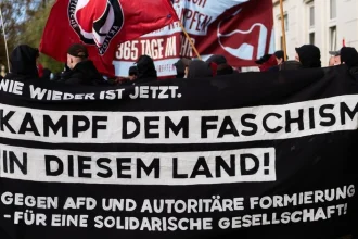 AfD sníva o veľkej dohode s Ruskom a rozdelení Európy, tvrdí odborník