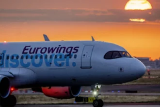 Búrka zmietla let Ryanairu: cestujúci blúdili vo vzduchu a vrátili sa tam, odkiaľ vzlietli
