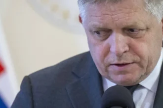 Danko vyhodil Tarabu, Kuffu nedosadil. SNS sa prepadá