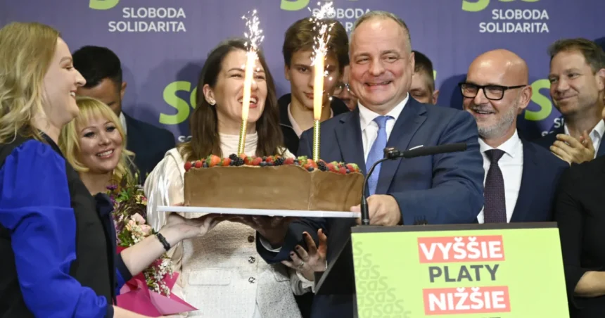 Droba už oslavuje víťazstvo. Súperi výrazne zaostávajú, prezradil tajomstvo úspechu