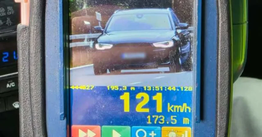 Drogový vodič uháňal po D1 v protismere 230 km/h, po náraze zutekal