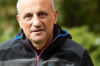 Európa sa prebúdza, Slovensko spí. Naša progresívna mládež velebí establišment