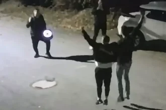 Ferenčák prehral voľby o 82 hlasov, prišli to osláviť pred jeho dom
