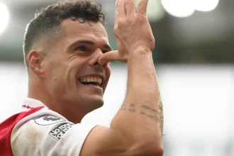 Futbalista priznal strach z očkovania, stál ho miesto v reprezentácii