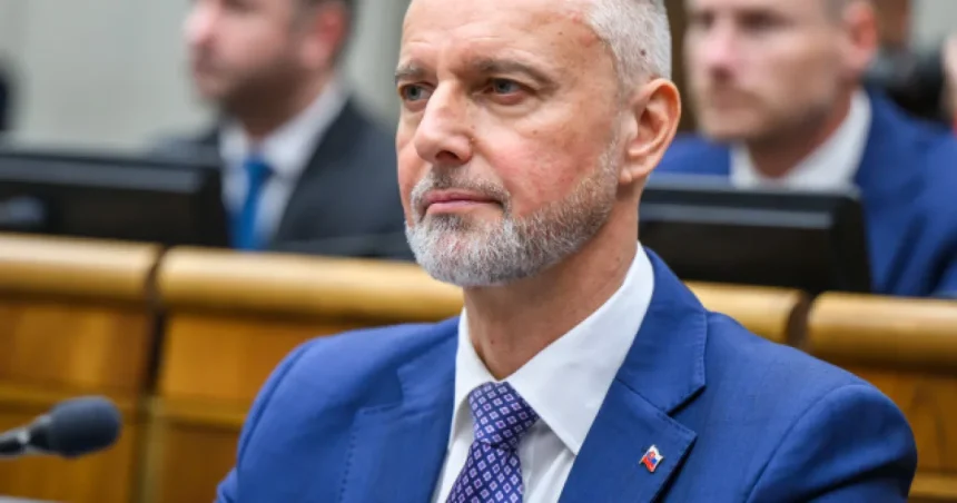 Jurinová je jedinou ženou medzi županmi, hovorí, čo kraj najviac trápi