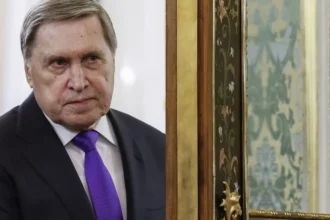 Kremeľ k zapojeniu Európy do rokovaní: Peskov s uštipačnou poznámkou