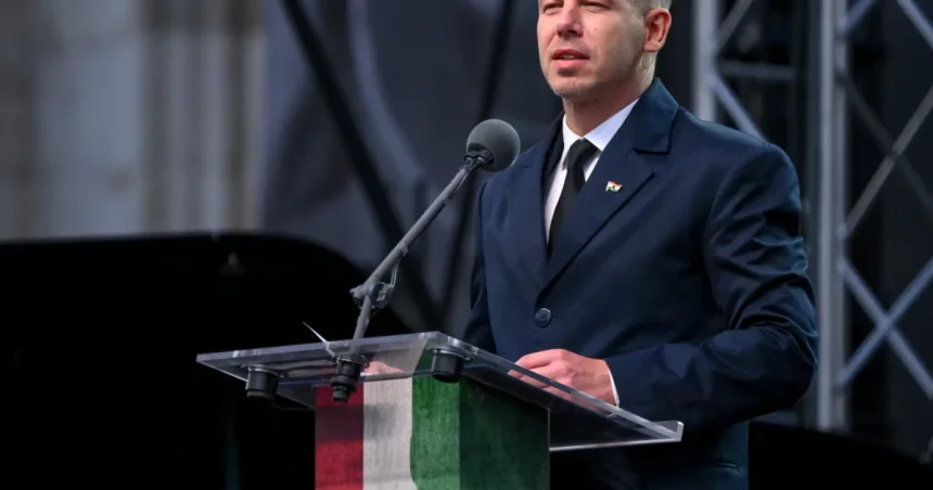 Maďarsko Orbánovi: Kto hľadá oporu v Moskve, nech je mu rok 1956 varovaním