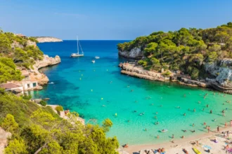 Mallorca nechce všetkých turistov: chudobných sa zbaví, láka boháčov