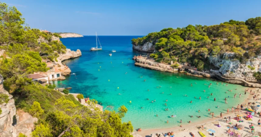 Mallorca nechce všetkých turistov: chudobných sa zbaví, láka boháčov