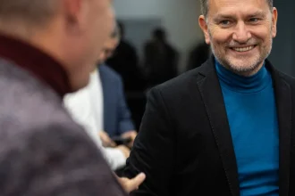 Matovič prezradil, či bude 17. novembra stáť na pódiu so Šimečkom
