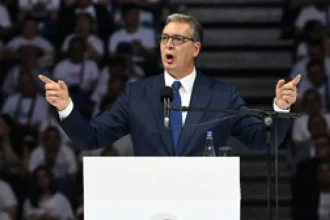 Moc sa viaže na Vučića, nie na funkciu, tvrdí expert. Súboj režimu so študentmi vrcholí