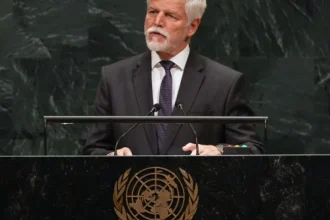 Pavel za rokovacím stolom s Putinom? Blanár aj Macinka by ho podporili