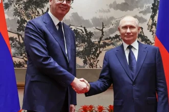 Putin stratil v Belehrade papagája, no prečo má od prehry v Srbsku veľmi ďaleko?