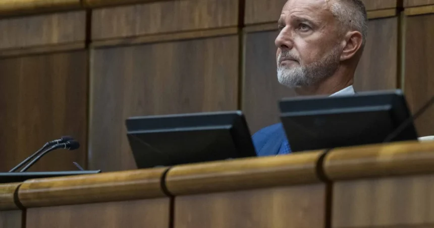 Raši prezradil dátum parlamentných volieb