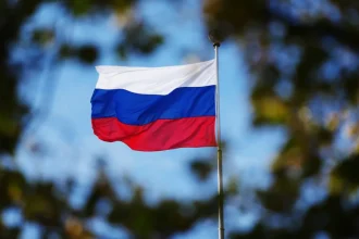 Ruské dezinformácie pred voľbami v Pobaltí: mŕtvi vojaci NATO aj Epstein