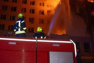 Rusko v noci opäť útočilo. V Kyjeve vypukli požiare, Odesa hlási škody na infraštruktúre