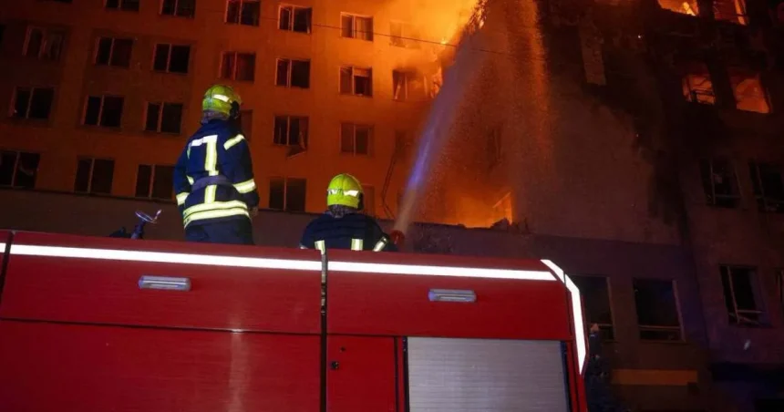 Rusko v noci opäť útočilo. V Kyjeve vypukli požiare, Odesa hlási škody na infraštruktúre