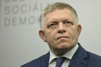 Smer nevyhral ani neprehral. Vláda podľa politológa výsledky komunálnych volieb obíde
