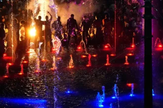 Srbsko bolo na pokraji násilného prevratu, v poslednej chvíli prišiel zvrat