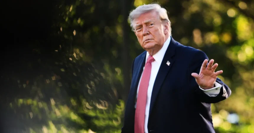 Trump pritvrdzuje voči Ukrajine, jeho vyslanec ide k Putinovi. Čo sa chystá?