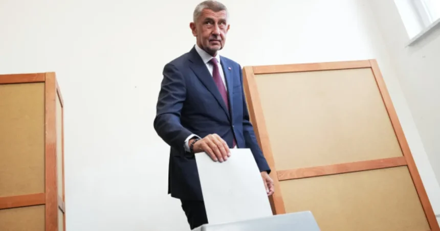 V Česku sa skončilo druhé kolo senátnych volieb, komisie sčítavajú hlasy