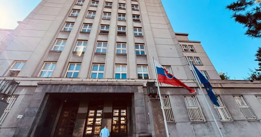 Vážna bezpečnostná hrozba: rezort vnútra odstavil web, NBÚ bije na poplach